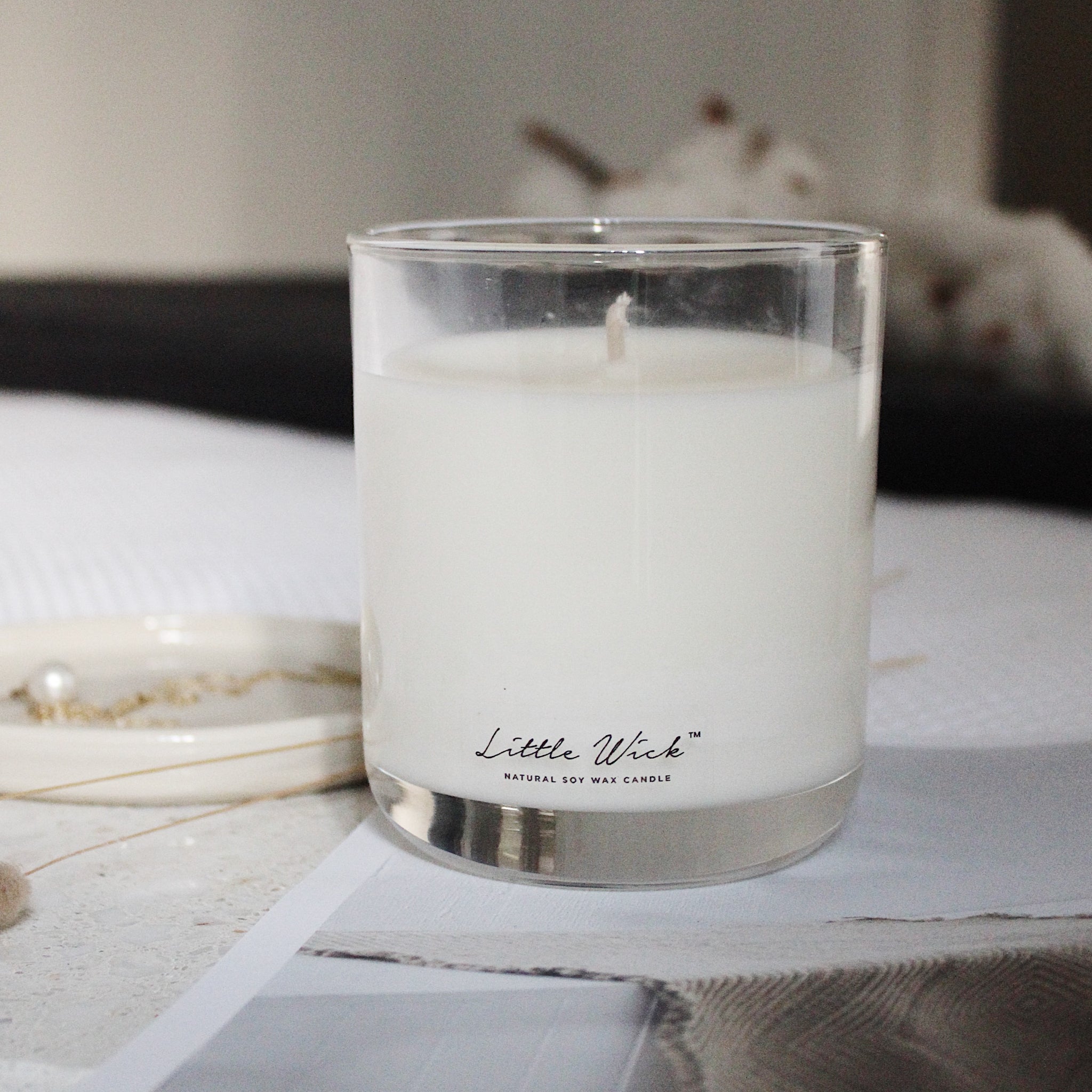 Minimalist Jar Candles – GIA AND THE BLOOMS